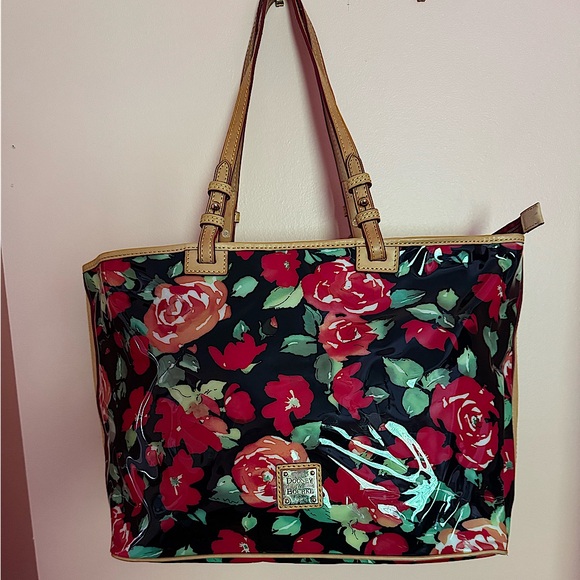 Dooney & Bourke Rose Garden Bloom Black Red PVC Shopping Tote Bag Vintage - Picture 2 of 13
